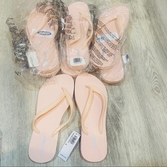LOT OF 7 PAIRS OLD NAVY FLIP FLOPS. SIZE 6. New - Picture 8 of 14